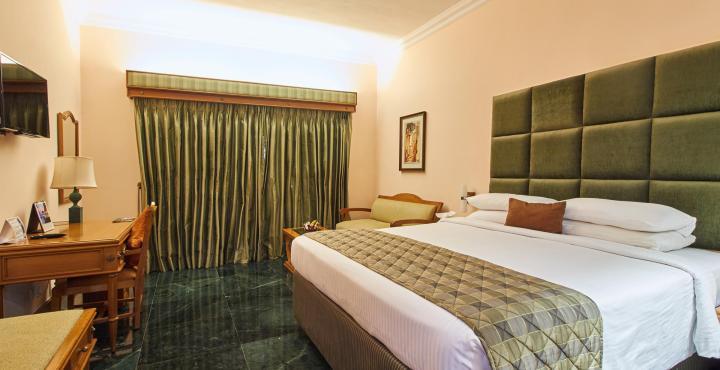 The Ummed Ahmedabad Airport Hotel Exterior photo